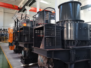 論立軸沖擊破碎機(jī)（制砂機(jī)）國內(nèi)與國外的差距