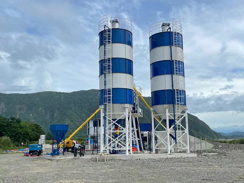 立式復(fù)合破碎機的保養(yǎng)都有哪些 1 立式复合破碎机的保养都有哪些 - 上海丁博重工(images 1)